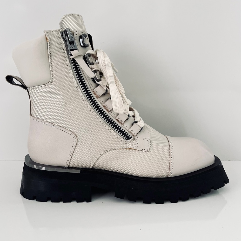 DKNY River Combat Boots Cream Mixed Media Lace Up Lug Sole Platform Zip Size 7M